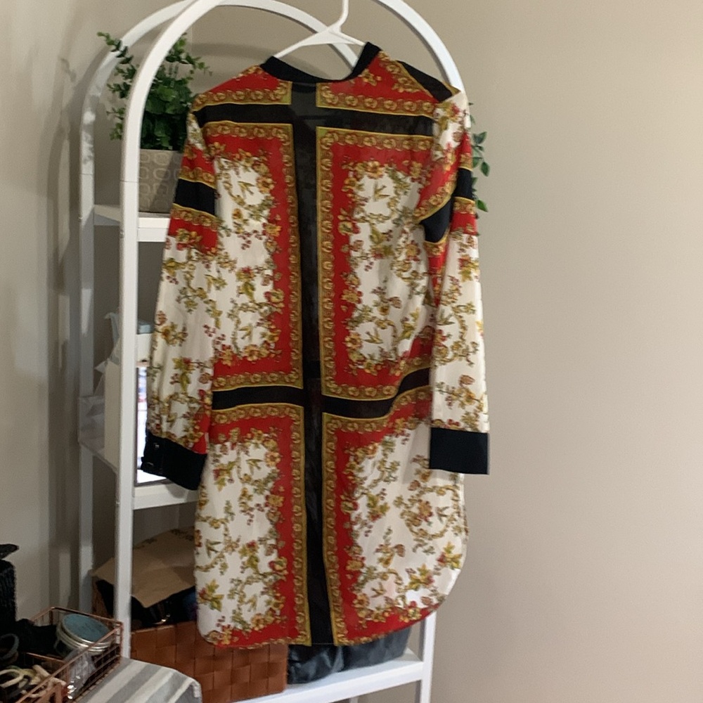 Dress - Picture 3 of 4